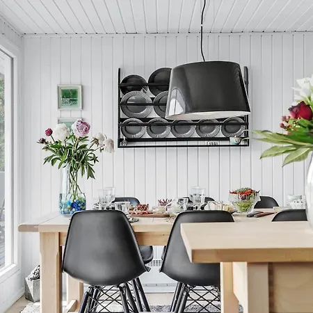Amazing In With Kitchen *